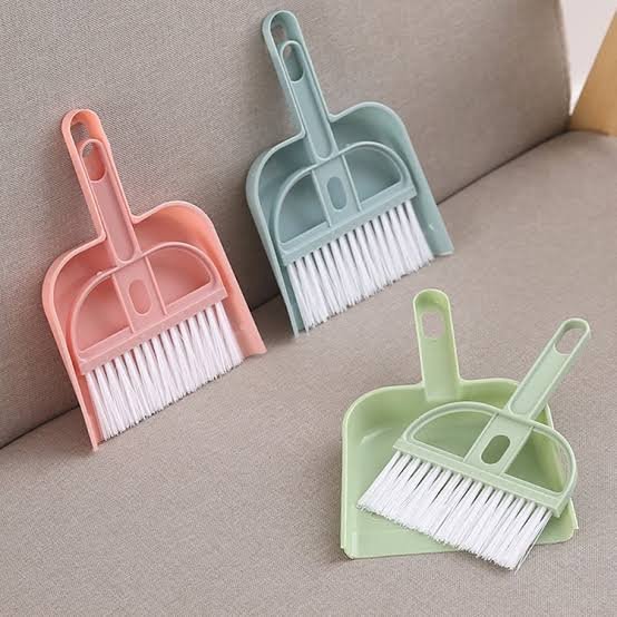 Fuxin - Set of Mini Hand Brush and dustpan