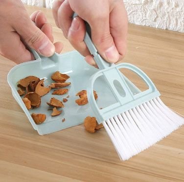 Fuxin - Set of Mini Hand Brush and dustpan